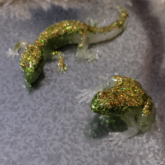 Hand Crafted Other - Frog And Gecko Glowers